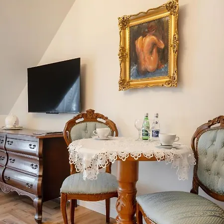 & Restauracja Admiral فندق مبيت وإفطار 2*