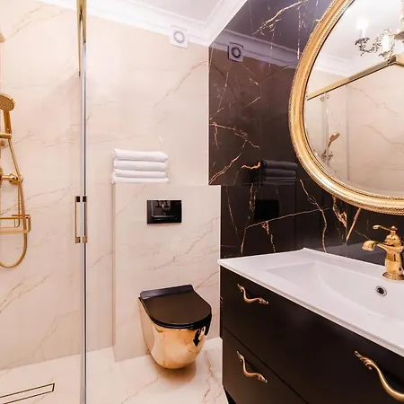 & Restauracja Admiral Bed and breakfast