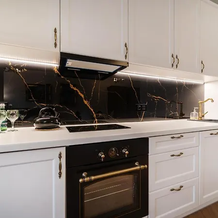 Bed and breakfast & Restauracja Admiral 2*