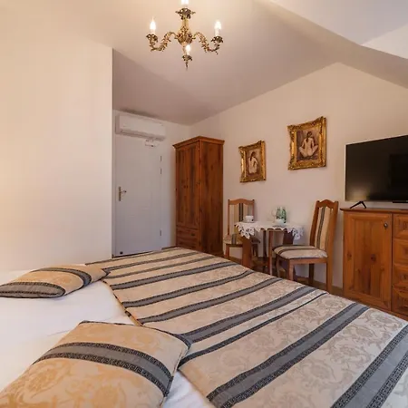 Bed and breakfast & Restauracja Admiral Jastarnia