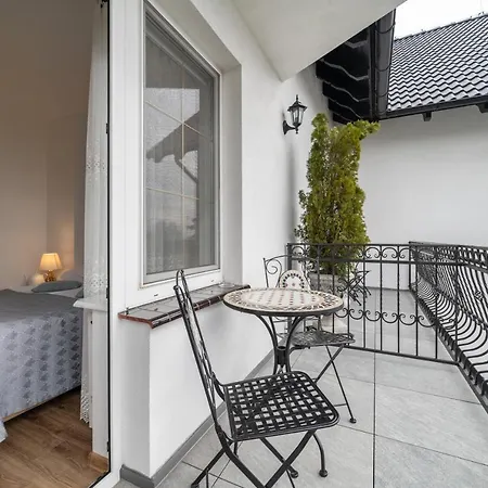 Bed and breakfast & Restauracja Admiral Jastarnia