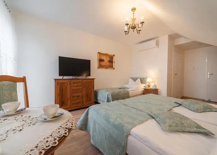 & Restauracja Admiral 2* Jastarnia