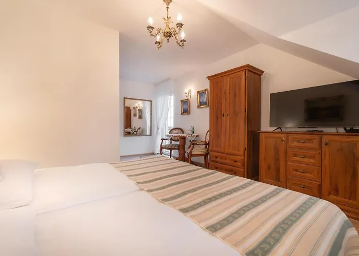 Bed & Breakfast & Restauracja Admiral