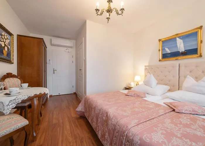 住宿加早餐酒店 & Restauracja Admiral