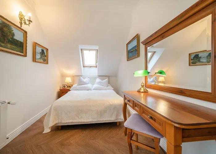 & Restauracja Admiral 2*