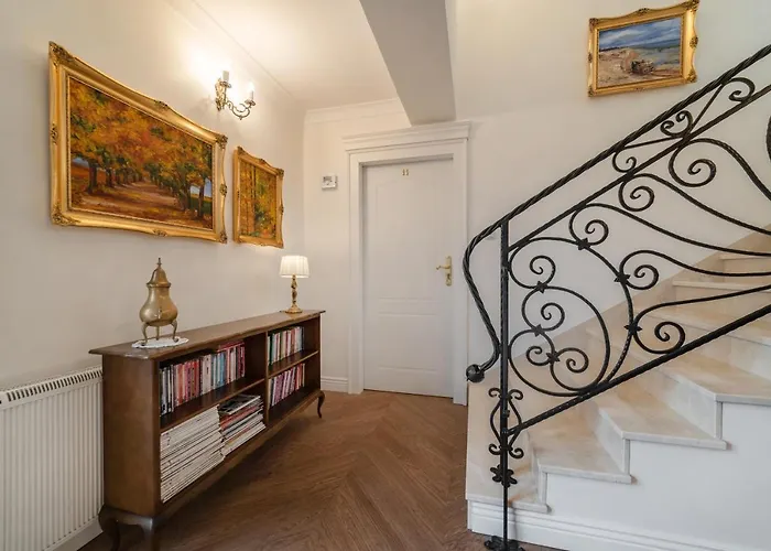 & Restauracja Admiral Bed & Breakfast 2*