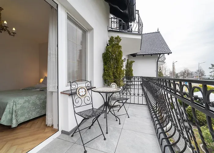 & Restauracja Admiral Jastarnia