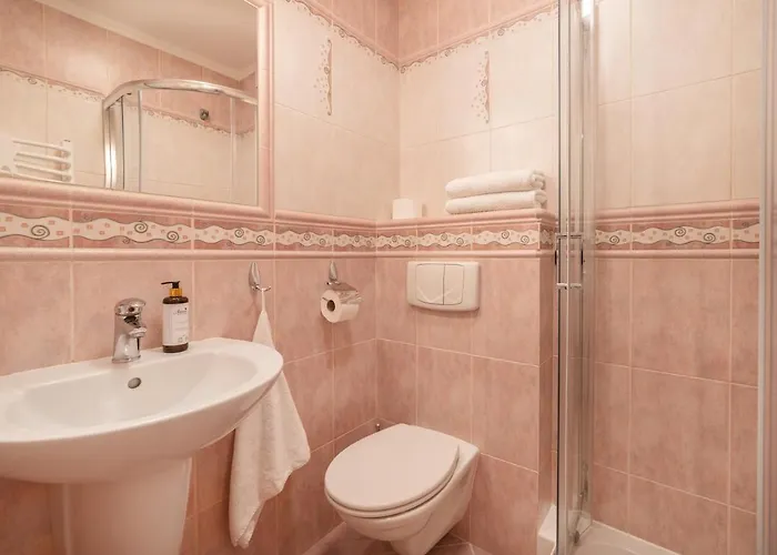 Bed & Breakfast & Restauracja Admiral