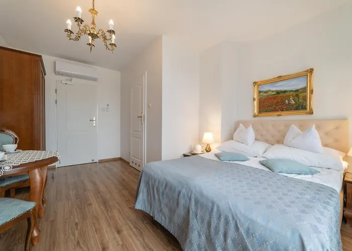 & Restauracja Admiral Bed & Breakfast 2*