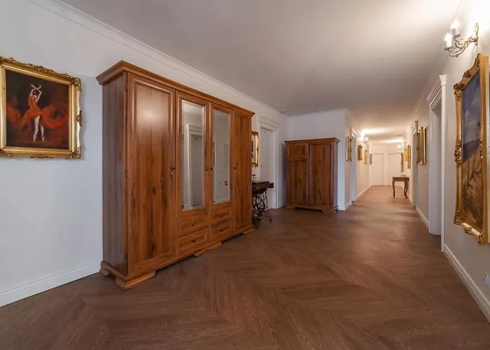 Bed & Breakfast & Restauracja Admiral Jastarnia