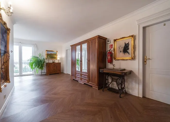 & Restauracja Admiral 2* Jastarnia