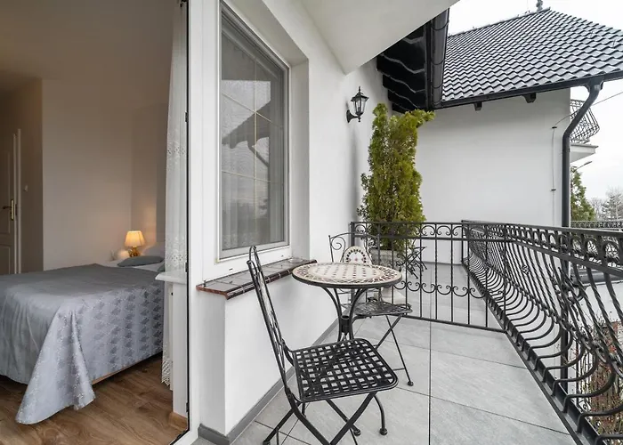 Bed & Breakfast & Restauracja Admiral Jastarnia